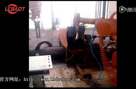 爾必地打磨機器人作業(yè)案例