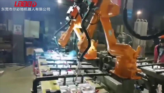 爾必地焊接機器人焊接應用案例3